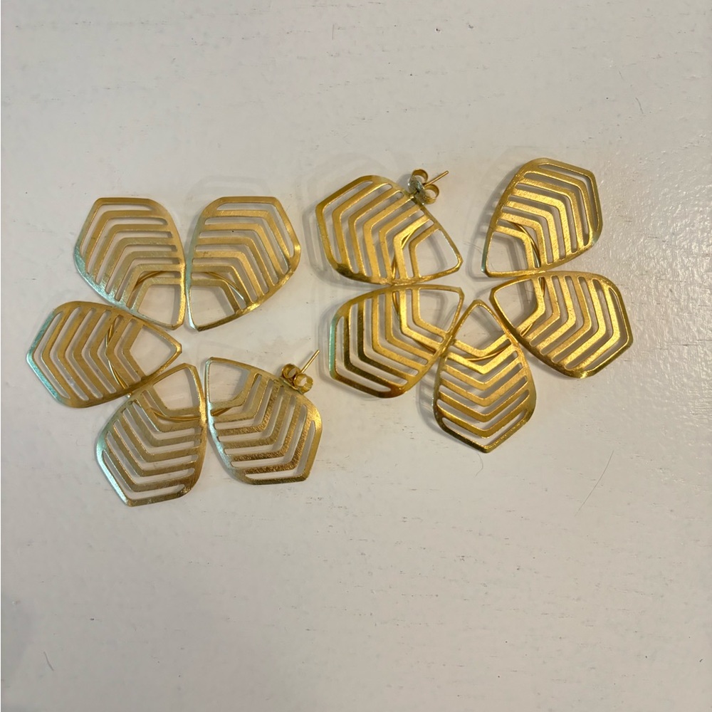 Sheila Fajl hoops.